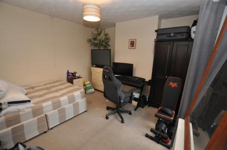 4 bedroom Terraced House for sale in Calais Road, Burton-On-Trent