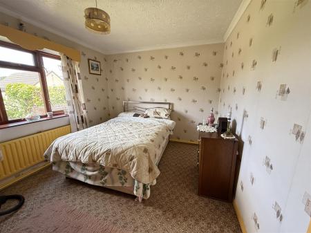 2 bedroom Detached bungalow for sale in Anslow Lane, Rolleston-On-Dove, Burton-On-Trent