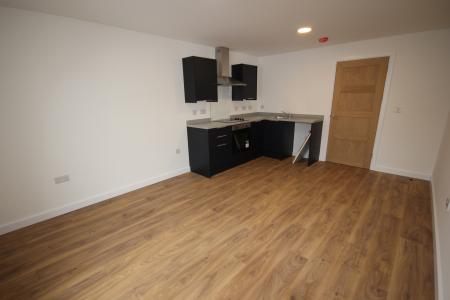 1 bedroom Flat to let in Waterloo Street, Staffordshire, Burton upon Trent, DE14