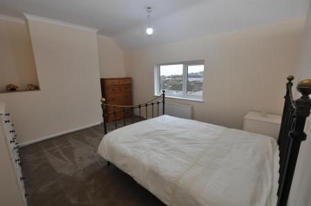 3 bedroom Town house for sale in Park Lane, Tutbury, Burton-On-Trent