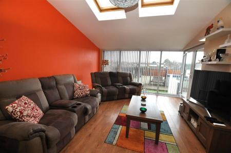 3 bedroom Town house for sale in Park Lane, Tutbury, Burton-On-Trent