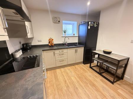 2 bedroom Town house for sale in Guild Terrace, Burton-On-Trent