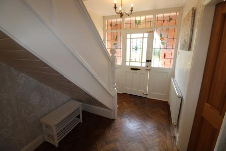 3 bedroom Detached house to let in Craythorne Road, Burton Upon Trent, Stretton, DE13