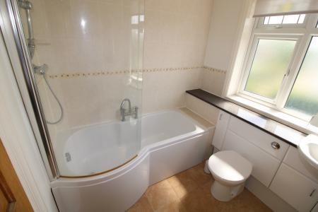 3 bedroom Detached house to let in Craythorne Road, Burton Upon Trent, Stretton, DE13