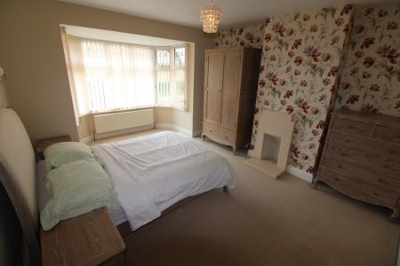 3 bedroom Detached house to let in Craythorne Road, Burton Upon Trent, Stretton, DE13