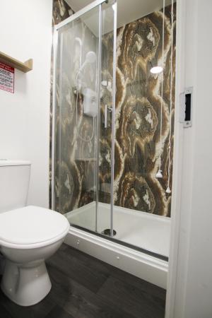 1 bedroom House share to let in Waterloo Street, Burton upon Trent, DE14