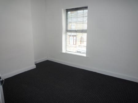 2 bedroom Terraced House to let in St Pauls Street, Staffordshire, Burton upon Trent, DE14