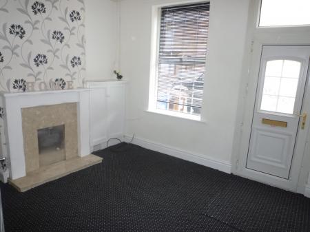 2 bedroom Terraced House to let in St Pauls Street, Staffordshire, Burton upon Trent, DE14