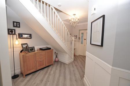 4 bedroom Detached house for sale in Alderson Drive, Stretton, Burton-On-Trent