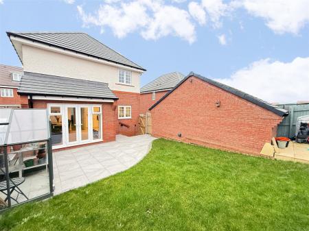 4 bedroom Detached house for sale in Moore Road, Anslow, Burton-On-Trent