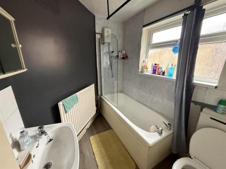 3 bedroom Terraced House for sale in Goodman Street, Burton-On-Trent