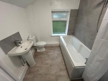 2 bedroom Terraced House to let in Branston Road, Staffordshire, Burton upon Trent, DE14
