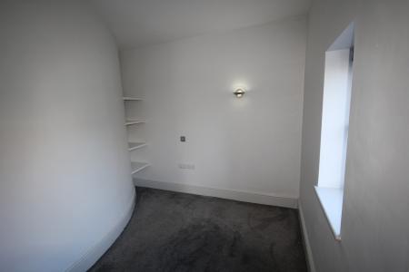 1 bedroom Flat to let in High Street, Burton Upon Trent, Tutbury, DE13