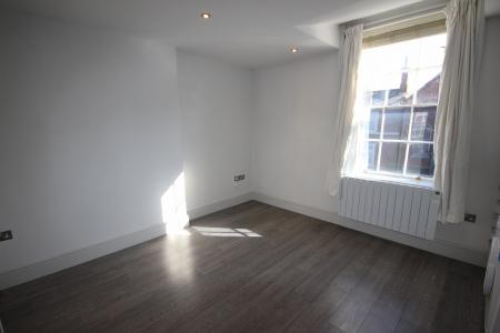 1 bedroom Flat to let in High Street, Burton Upon Trent, Tutbury, DE13