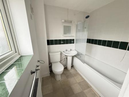 2 bedroom Town house for sale in Meynell Close, Burton-On-Trent