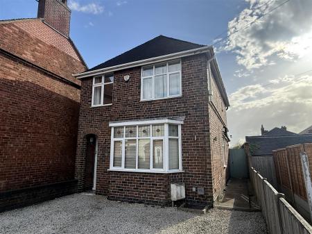 3 bedroom Detached house for sale in Talbot Street, Church Gresley, Swadlincote