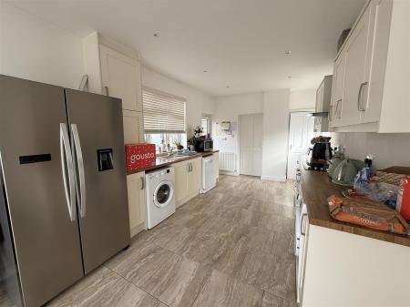 3 bedroom Detached house for sale in Talbot Street, Church Gresley, Swadlincote