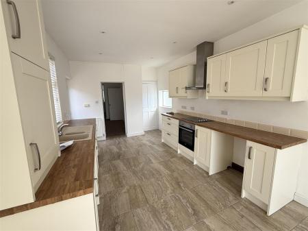 3 bedroom Detached house for sale in Talbot Street, Church Gresley, Swadlincote