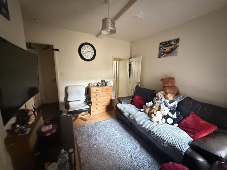 2 bedroom Semi-detached house for sale in Branston Road, Burton-On-Trent