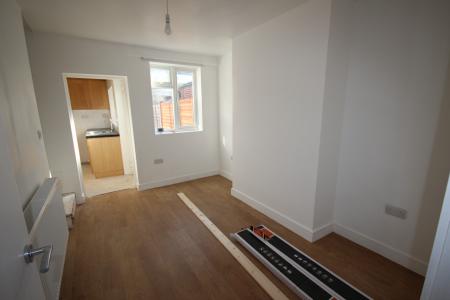 3 bedroom Terraced House to let in Wellington Street, Staffordshire, Burton upon Trent, DE14