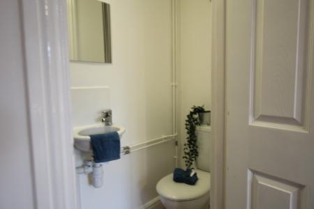 1 bedroom House share to let in Moorfurlong, Stretton, DE13