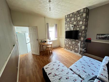 3 bedroom Terraced House to let in All Saints Road, Staffordshire, Burton upon Trent, DE14