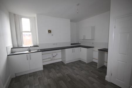 2 bedroom Flat to let in Shobnall Road, Staffordshire, Burton upon Trent, DE14