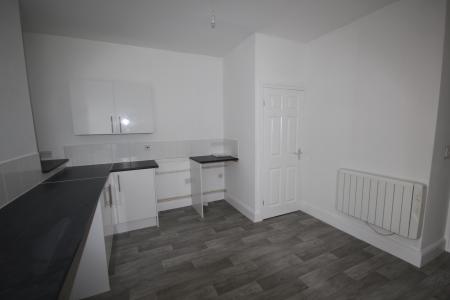 2 bedroom Flat to let in Shobnall Road, Staffordshire, Burton upon Trent, DE14