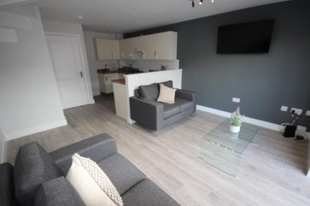 1 bedroom House share to let in Shobnall Street (Room 2), Staffordshire, Burton upon Trent, DE14