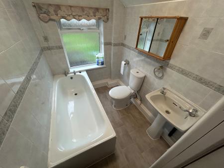 2 bedroom House to let in Branston Road, Burton upon Trent, DE14