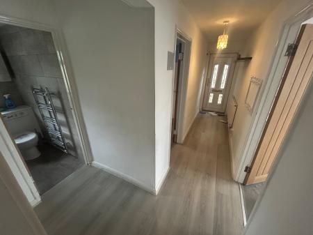 2 bedroom Flat to let in Sycamore Road, Burton Upon Trent, Stapenhill, DE15