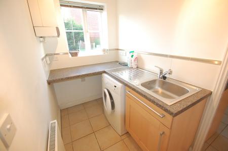 4 bedroom Detached house to let in Oakley Grange, Burton upon Trent, DE13