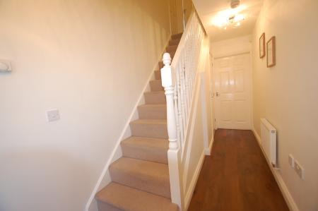 4 bedroom Detached house to let in Oakley Grange, Burton upon Trent, DE13
