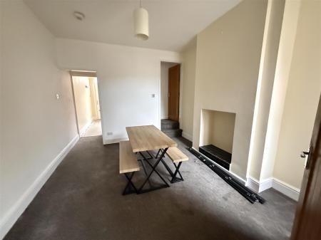 2 bedroom Terraced House for sale in Bearwood Hill Road, Burton-On-Trent