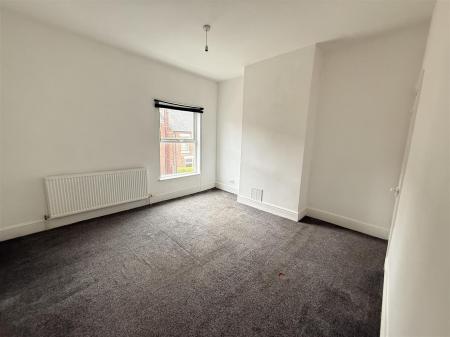 2 bedroom Terraced House for sale in Bearwood Hill Road, Burton-On-Trent