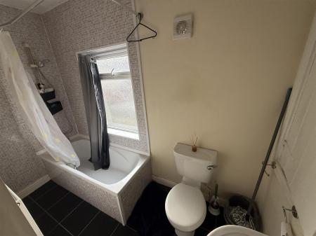 2 bedroom Terraced House for sale in Victoria Crescent, Burton-On-Trent