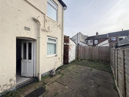 2 bedroom Terraced House for sale in Victoria Crescent, Burton-On-Trent