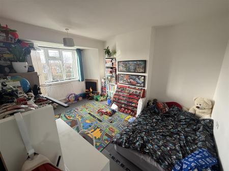 3 bedroom End of terrace house for sale in Burton Road, Midway, Swadlincote