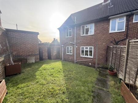 3 bedroom End of terrace house for sale in Burton Road, Midway, Swadlincote