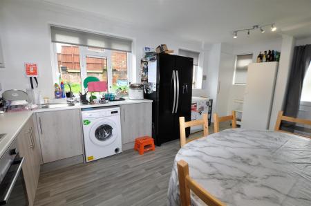 3 bedroom End of terrace house for sale in Burton Road, Midway, Swadlincote