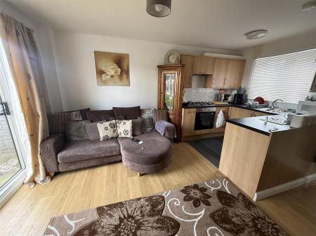 2 bedroom Town house for sale in Trusley Close, Burton-On-Trent