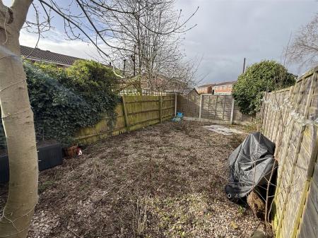 1 bedroom Apartment for sale in Caernarvon Close, Stretton, Burton-On-Trent