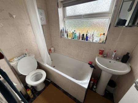 2 bedroom Terraced House for sale in New Street, Church Gresley, Swadlincote