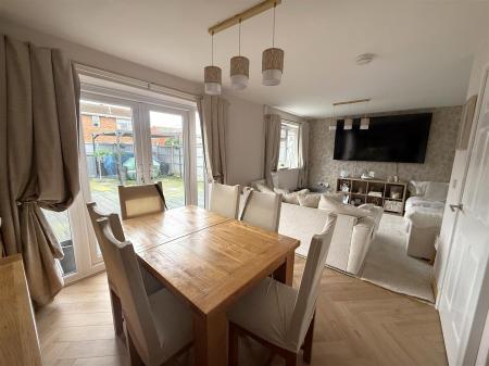 3 bedroom Terraced House for sale in Carver Road, Burton-On-Trent