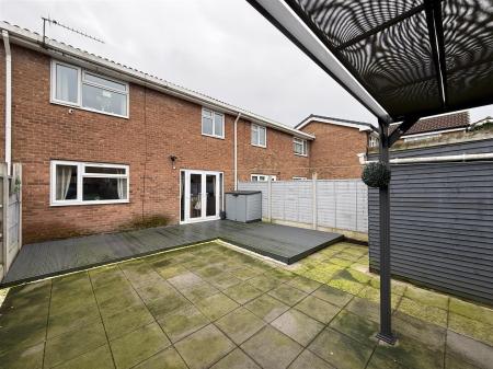 3 bedroom Terraced House for sale in Carver Road, Burton-On-Trent