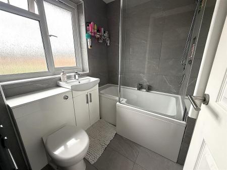 3 bedroom Terraced House for sale in Carver Road, Burton-On-Trent