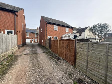 2 bedroom Semi-detached house for sale in Frederick Street, Woodville, Swadlincote