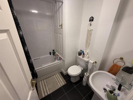 2 bedroom Semi-detached house for sale in Frederick Street, Woodville, Swadlincote