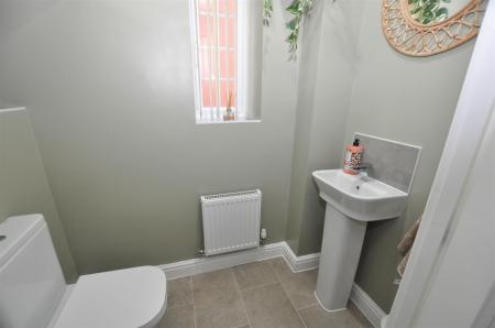4 bedroom Detached house for sale in Fairfields, Branston, Burton-On-Trent
