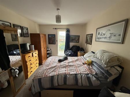 2 bedroom Apartment for sale in Barons Court, Burton-On-Trent